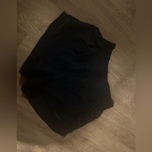 Navy blue lululemon 2.5 inch hotty hot size 5